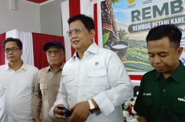Ancaman Sawit dan Tambang, Pemerintah Janjikan Dukungan bagi Petani Karet